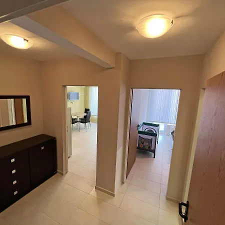 Valemar Appartement *